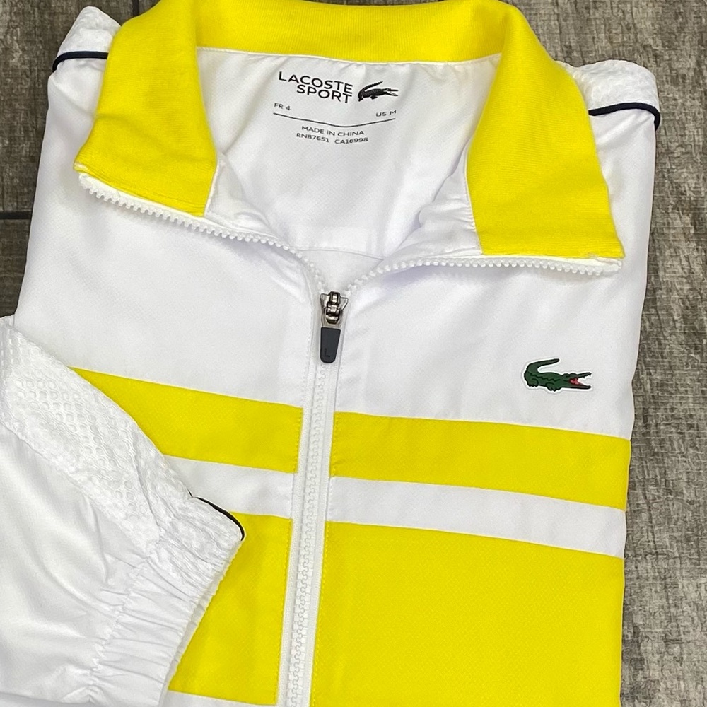 Last ONE Lacoste Taffeta jacket and joggers / pant set - Picture 2 of 6